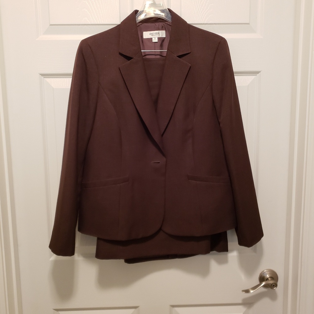 Jones Studio double slit skirt suit